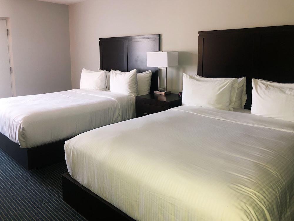 Days Inn By Wyndham Sarnia Harbourfront Zewnętrze zdjęcie