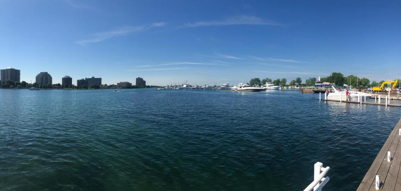Days Inn By Wyndham Sarnia Harbourfront Zewnętrze zdjęcie