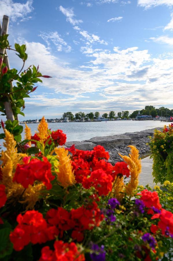 Days Inn By Wyndham Sarnia Harbourfront Zewnętrze zdjęcie