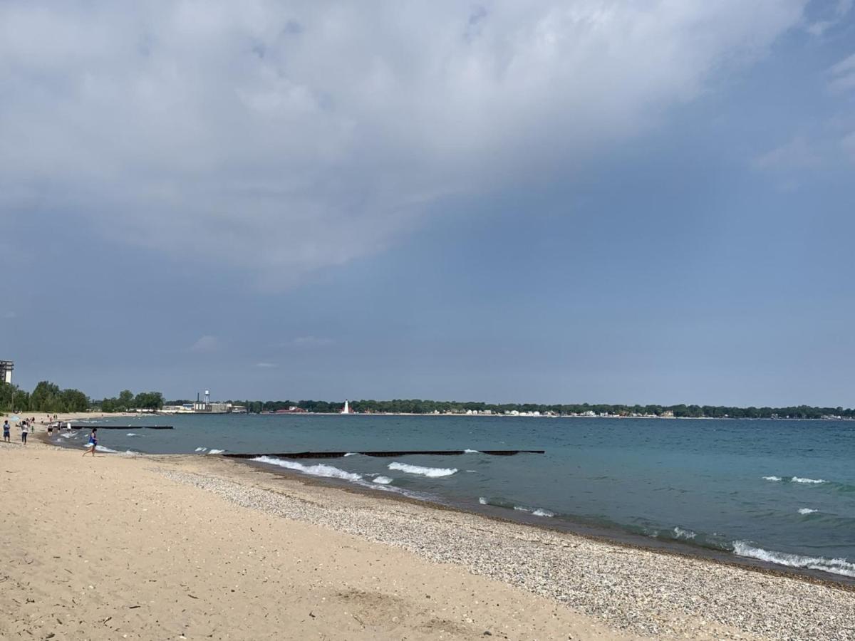 Days Inn By Wyndham Sarnia Harbourfront Zewnętrze zdjęcie