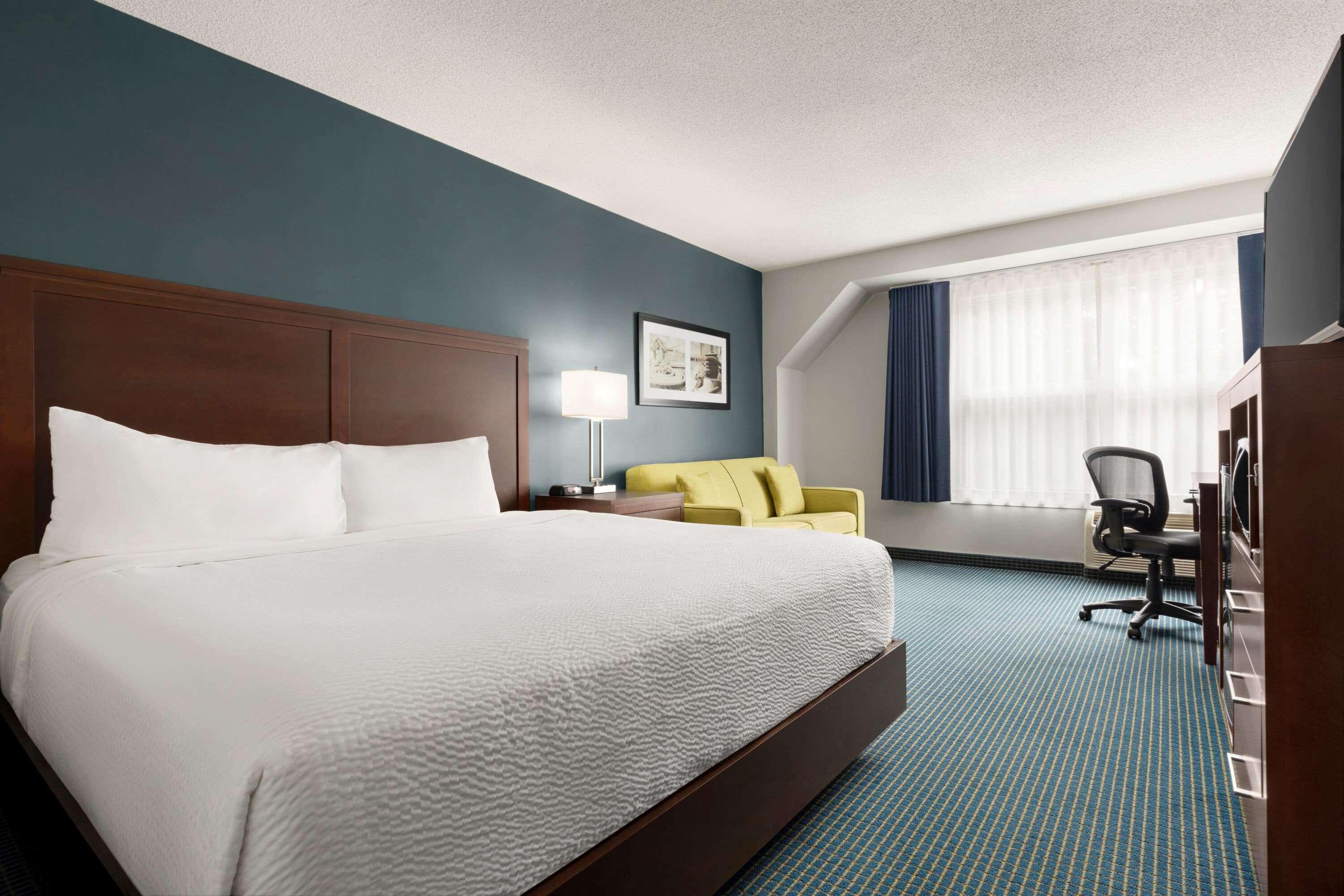 Days Inn By Wyndham Sarnia Harbourfront Zewnętrze zdjęcie