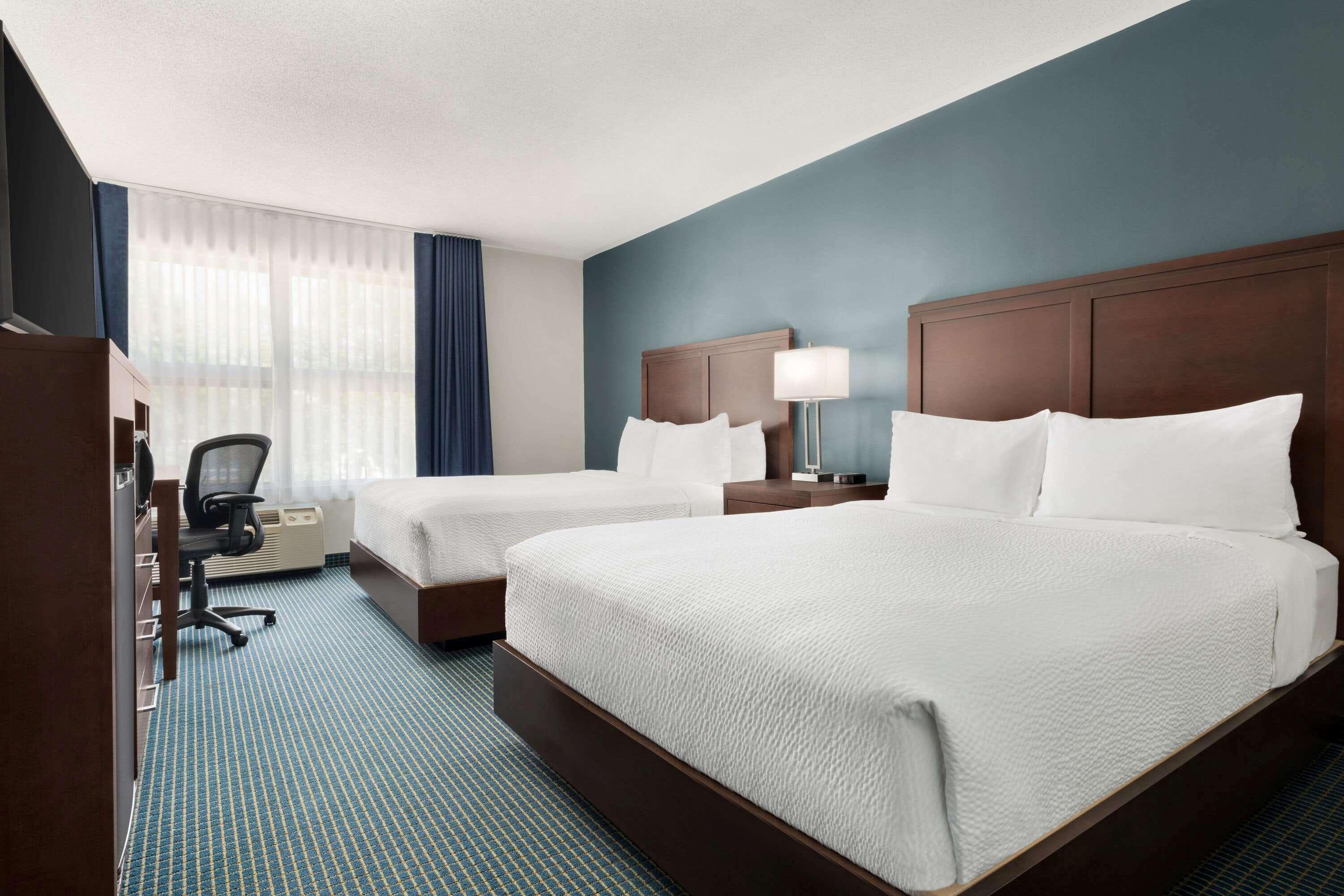 Days Inn By Wyndham Sarnia Harbourfront Zewnętrze zdjęcie