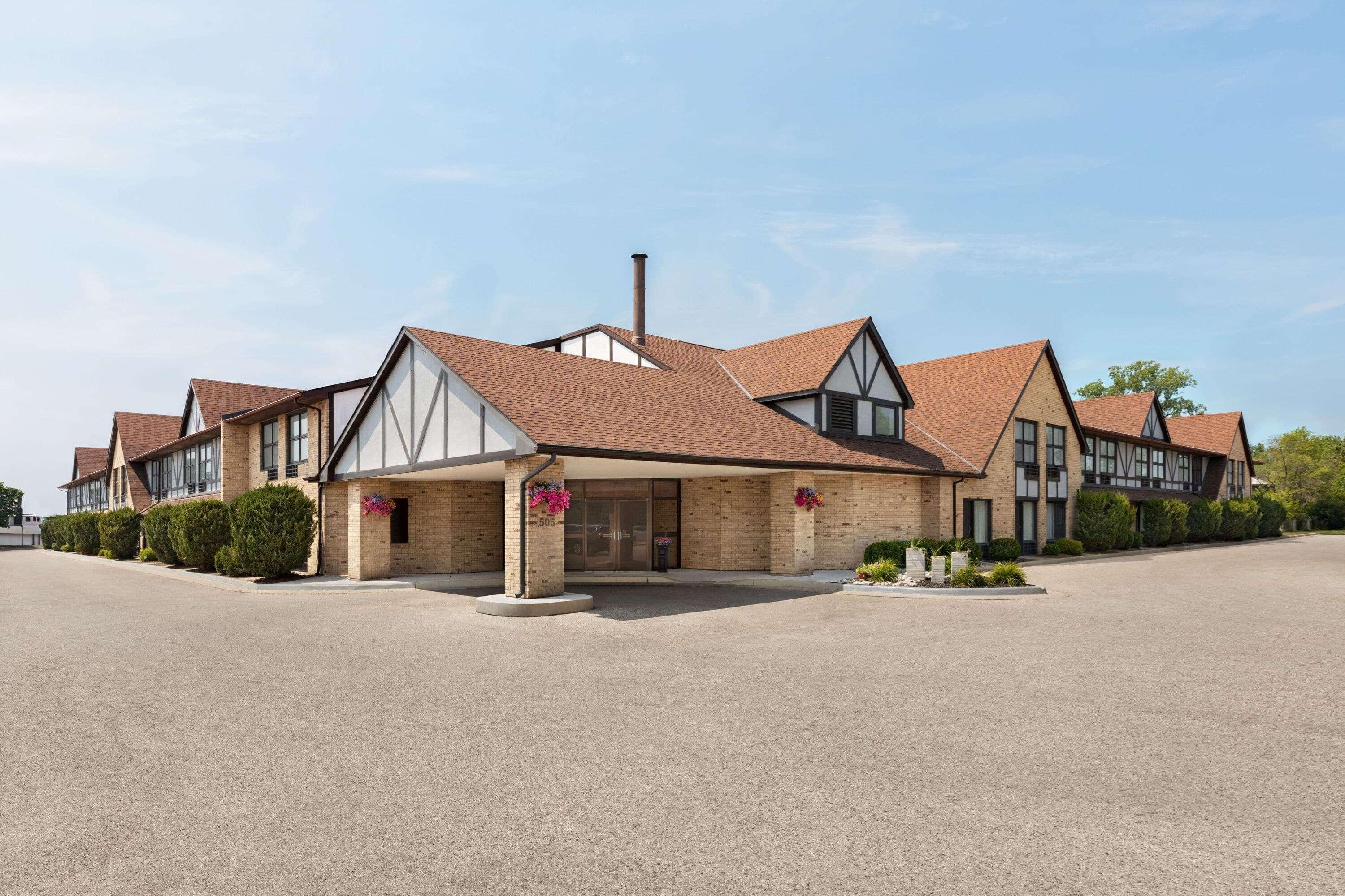 Days Inn By Wyndham Sarnia Harbourfront Zewnętrze zdjęcie