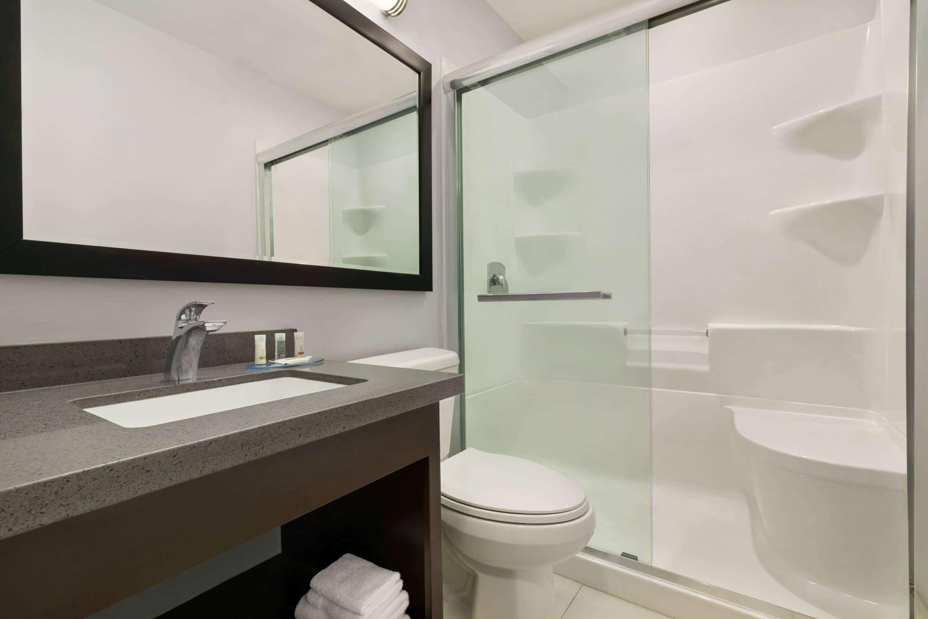 Days Inn By Wyndham Sarnia Harbourfront Zewnętrze zdjęcie