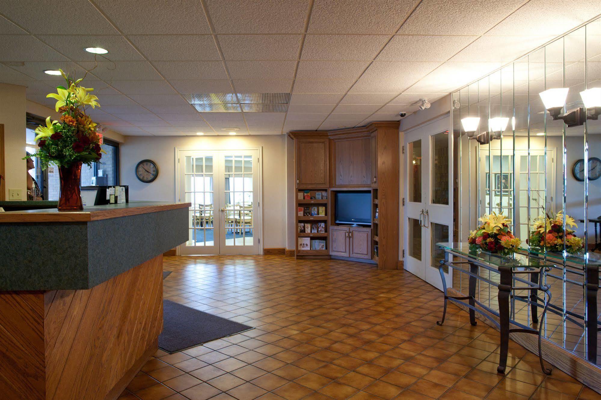 Days Inn By Wyndham Sarnia Harbourfront Zewnętrze zdjęcie
