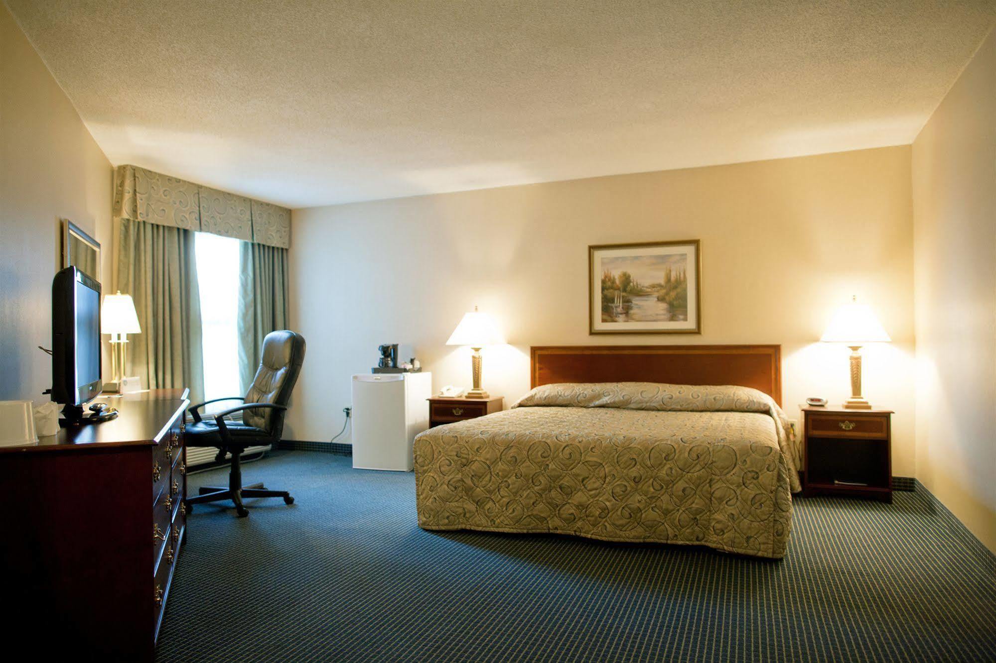 Days Inn By Wyndham Sarnia Harbourfront Zewnętrze zdjęcie