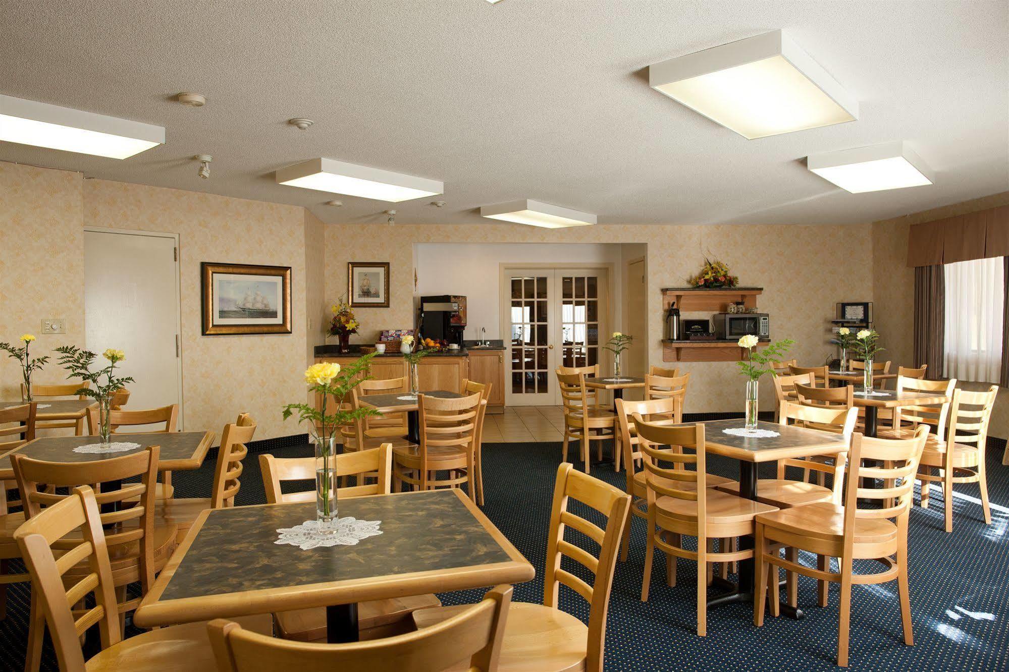 Days Inn By Wyndham Sarnia Harbourfront Zewnętrze zdjęcie